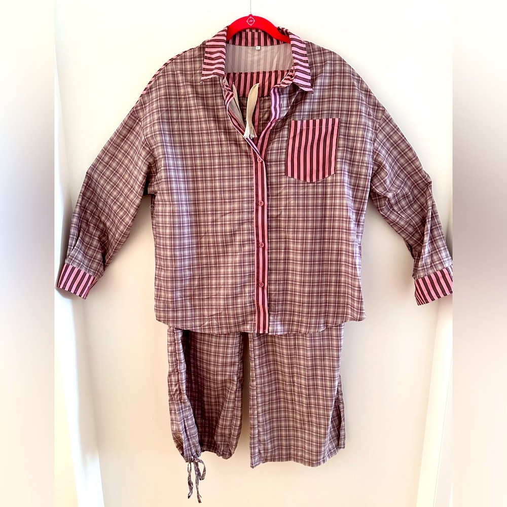 Lightweight Pajama Set!